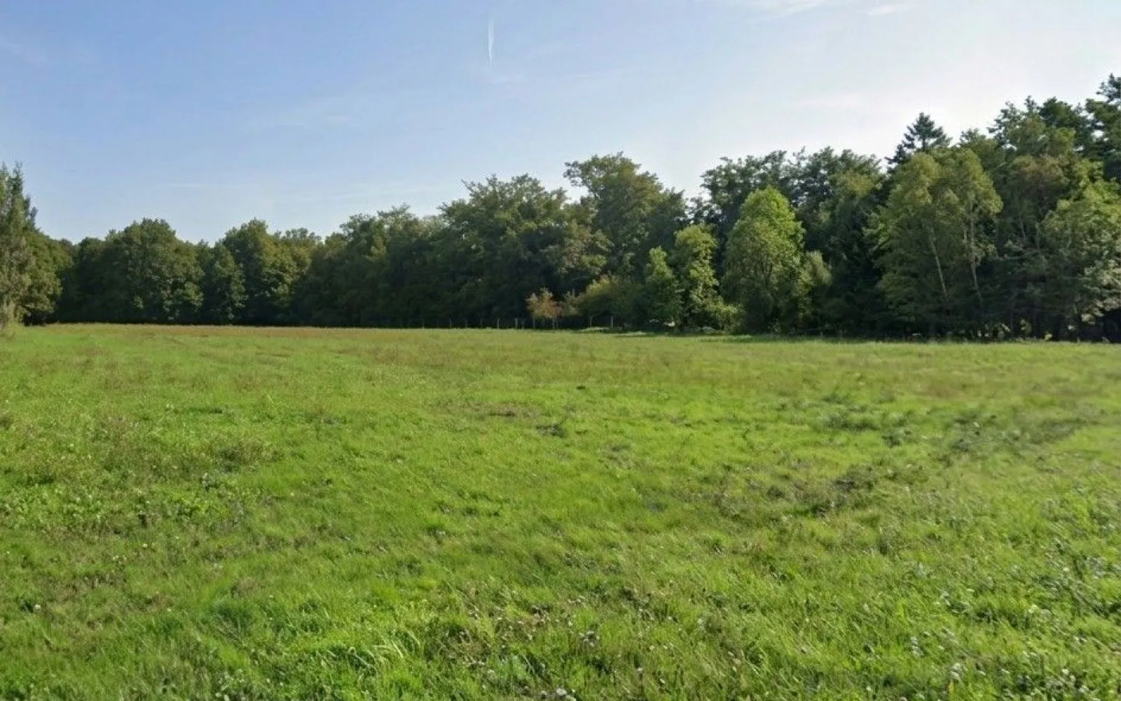 Terrain à bâtir de 430 m2 au prix de 30100 € à SAINT-CESAIRE. à Saint-Césaire — photo 1