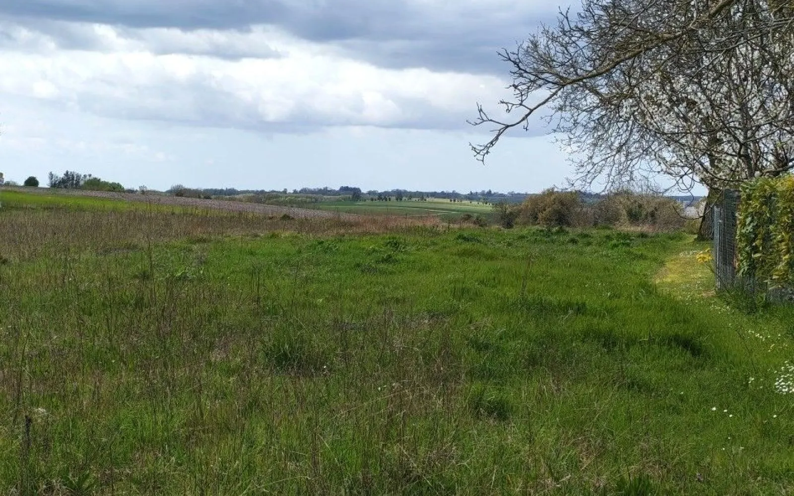 Terrain à bâtir de 684 m2 au prix de 63140 € à PREGUILLAC. à Préguillac — photo 1