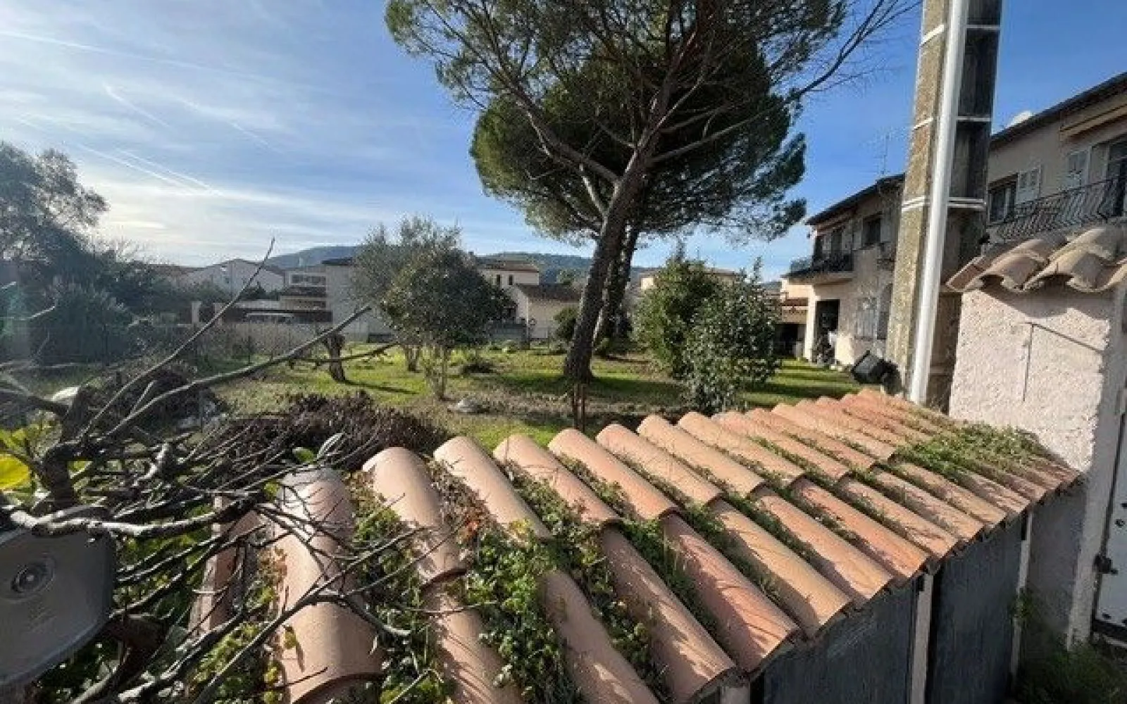 Terrain à bâtir de 300 m² à LA ROQUETTE-SUR-SIAGNE (06) à La Roquette-sur-Siagne — photo 3