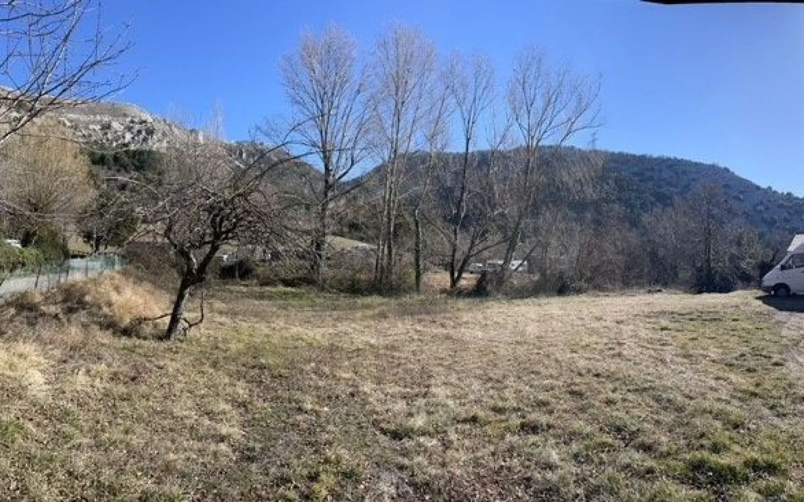 Terrain à bâtir de 1332 m² à ESCRAGNOLLES (06) à Escragnolles — photo 3