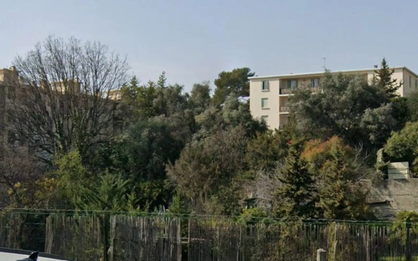 Terrain à bâtir de 875 m² à NICE (06) à Nice — photo 1