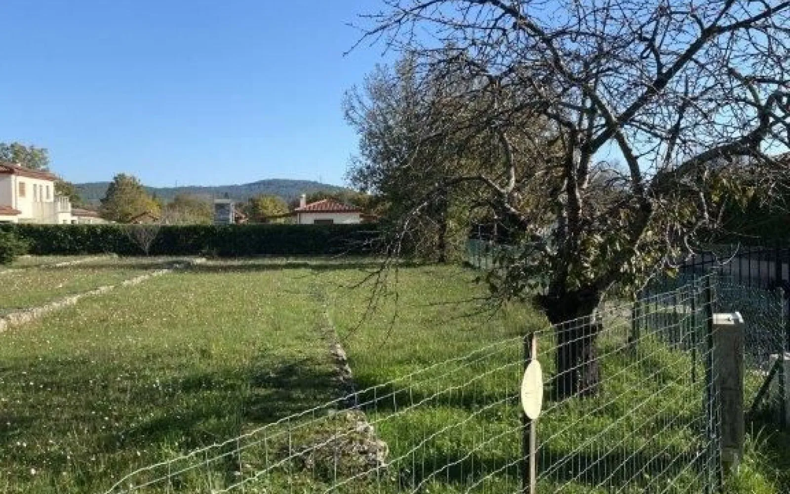 Terrain à bâtir de 1000 m² à SAINT-CEZAIRE-SUR-SIAGNE (06) à Saint-Cezaire-sur-Siagne — photo 3