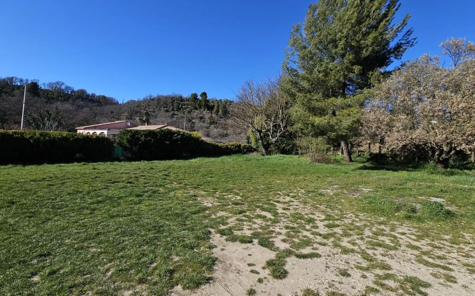 Maison 80 m² avec terrain à MONTAGNAC-MONTPEZAT (04) à Montagnac-Montpezat — photo 2