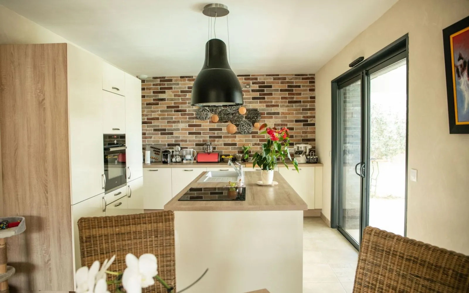 Maison plain-pied 3 chambres avec grand séjour et garage à Pélissanne — photo 2