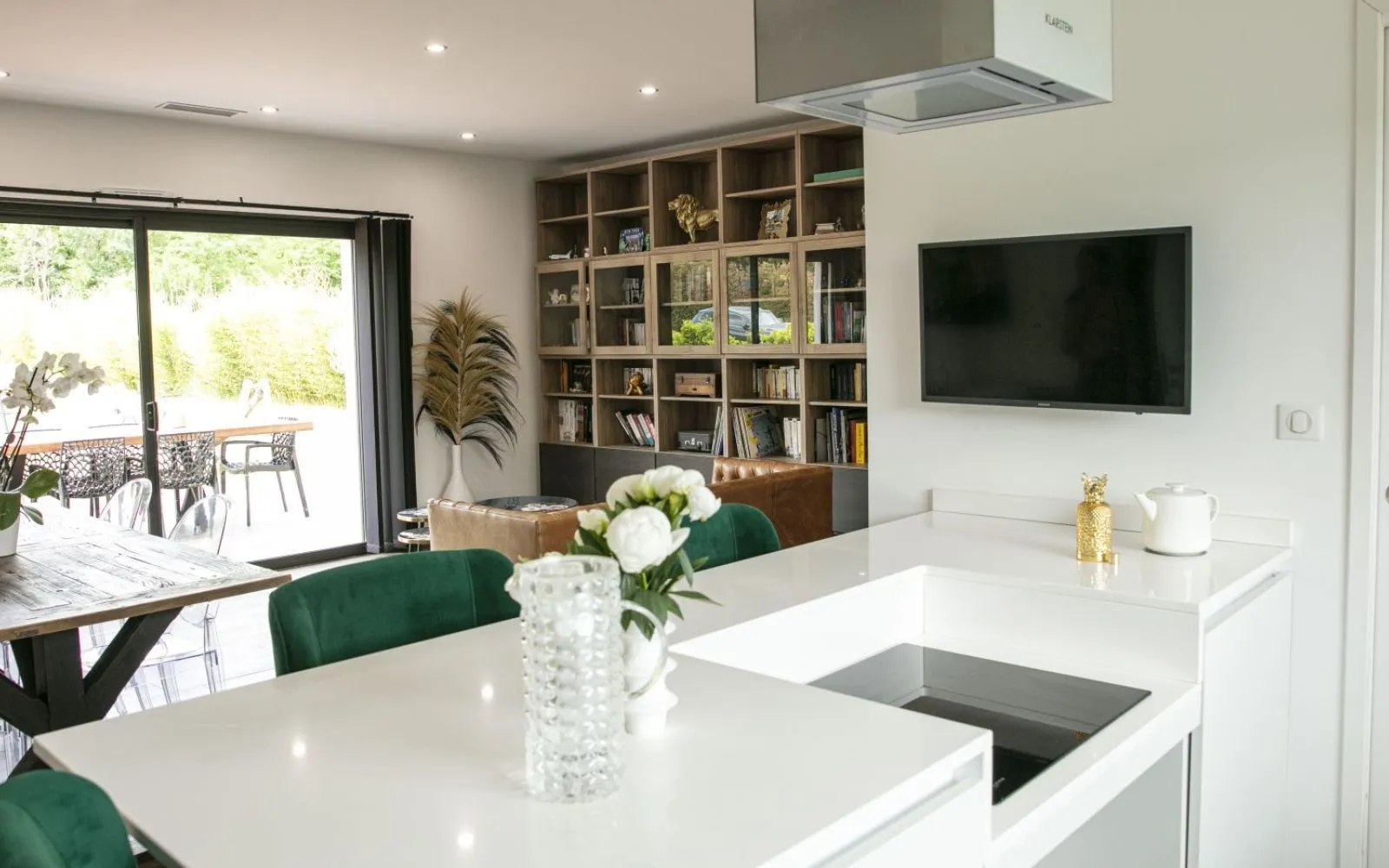 Située dans un environnement calme et résidentiel, cette maison de plain-pied offre un cadre de vie confortable et parfaitement adapté au quotidien. à Mérindol — photo 8