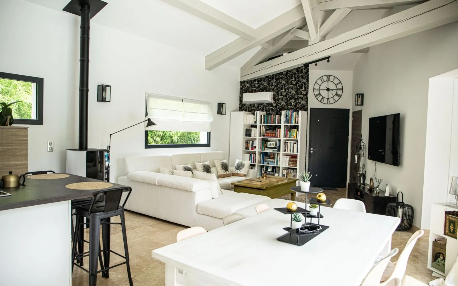 Vaste maison contemporaine – Jardin sans vis-à-vis, suite parentale et DPE A à La Bastidonne — photo 6