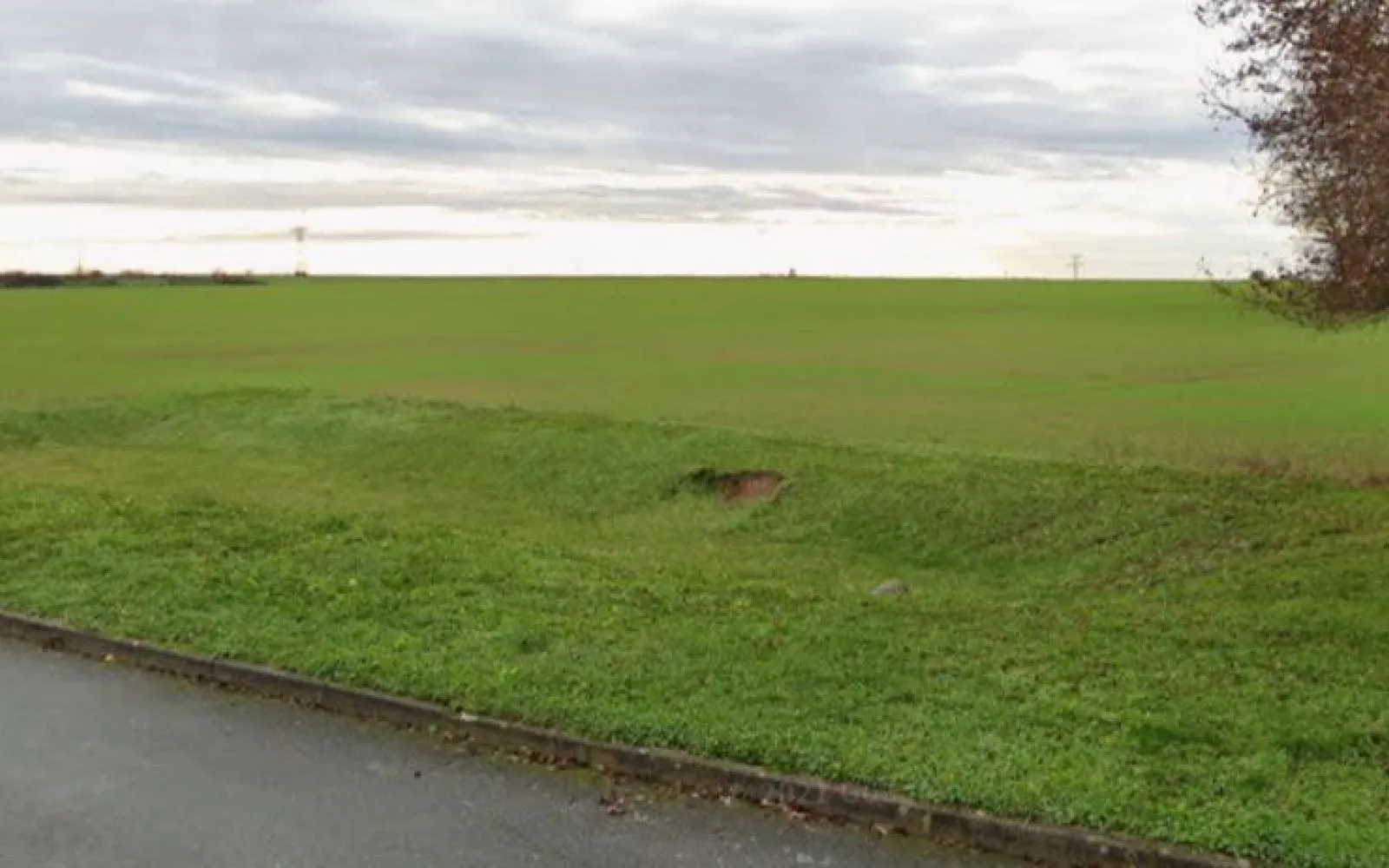 Terrain à bâtir de 235 m² à PERIGNY (17) à Périgny — photo 1