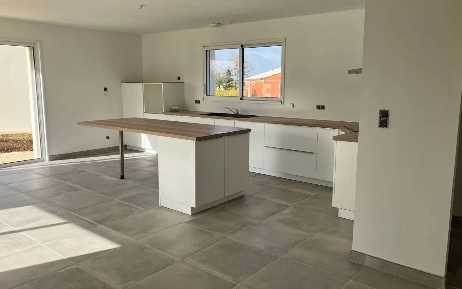 Projet de construction d'une maison 90 m² avec terrain à GEMOZAC (17) à Gémozac — photo 3