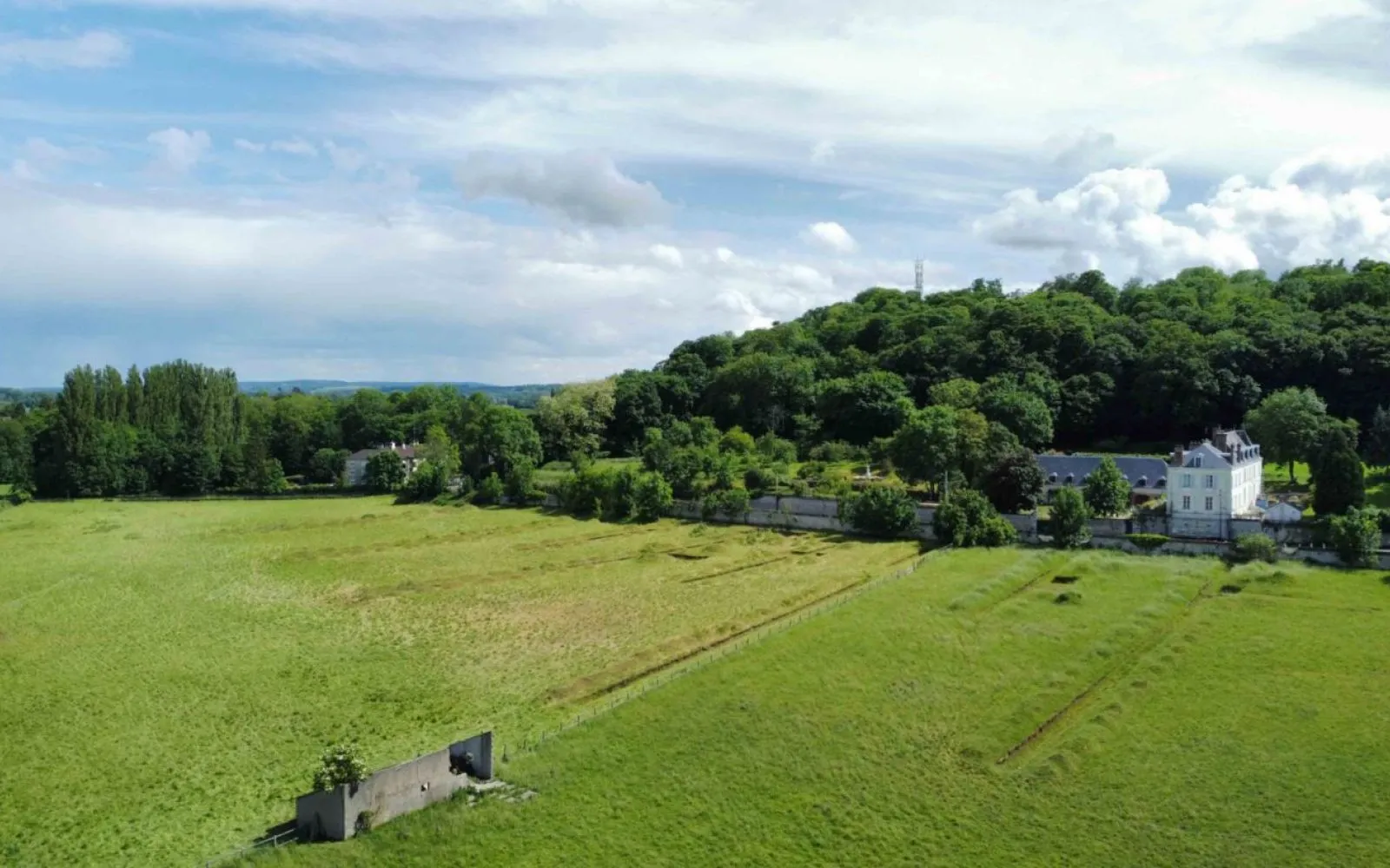 Terrain à bâtir de 659 m² à CHAUMONT-EN-VEXIN (60) à Chaumont-en-Vexin — photo 2