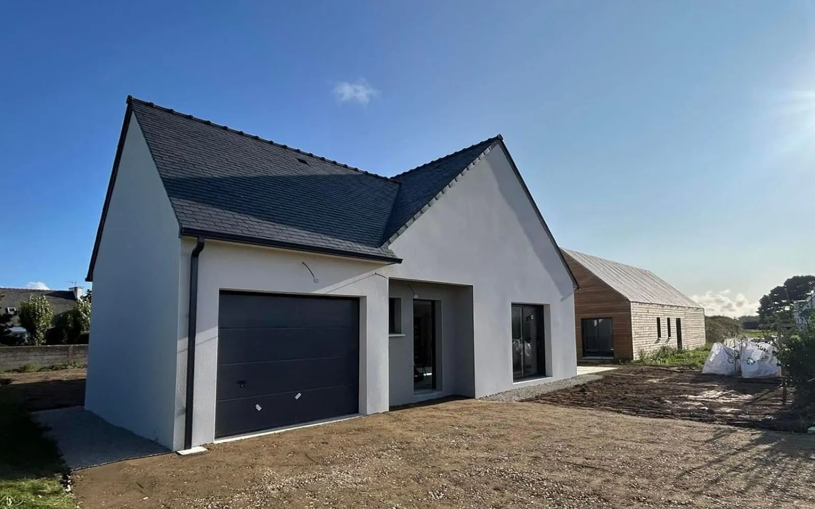 Projet de construction d'une maison 100 m² avec terrain à LUYNES (37) à Luynes — photo 1