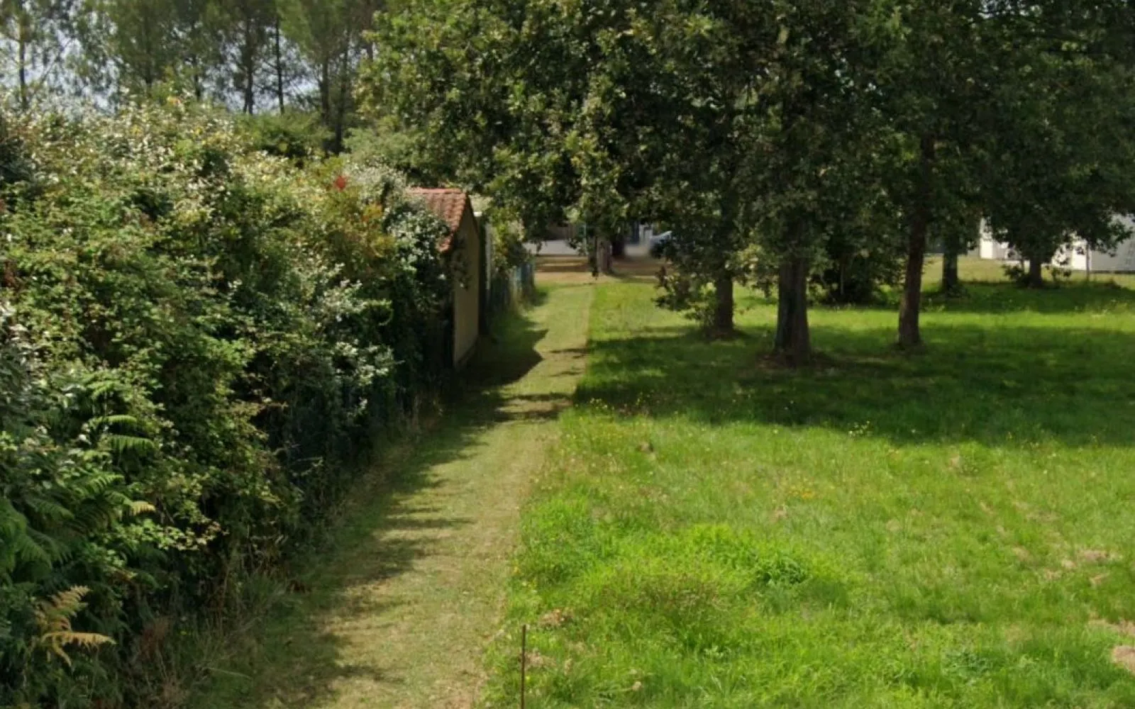 Terrain à bâtir de 500 m² à BELIN-BELIET (33) à Belin-Béliet — photo 1