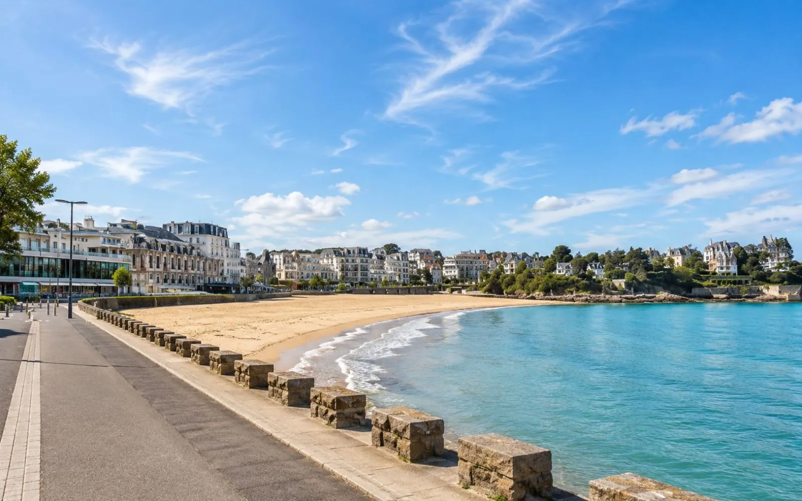 Terrain à bâtir de 278 m² à DINARD (35) à Dinard — photo 1