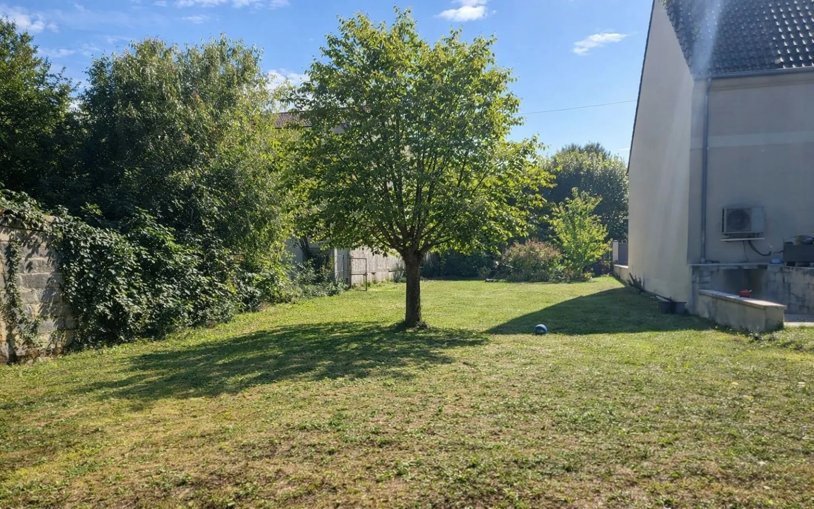 Terrain à bâtir de 400 m² à VILLENEUVE-LE-ROI (94) à Villeneuve-le-Roi — photo 1