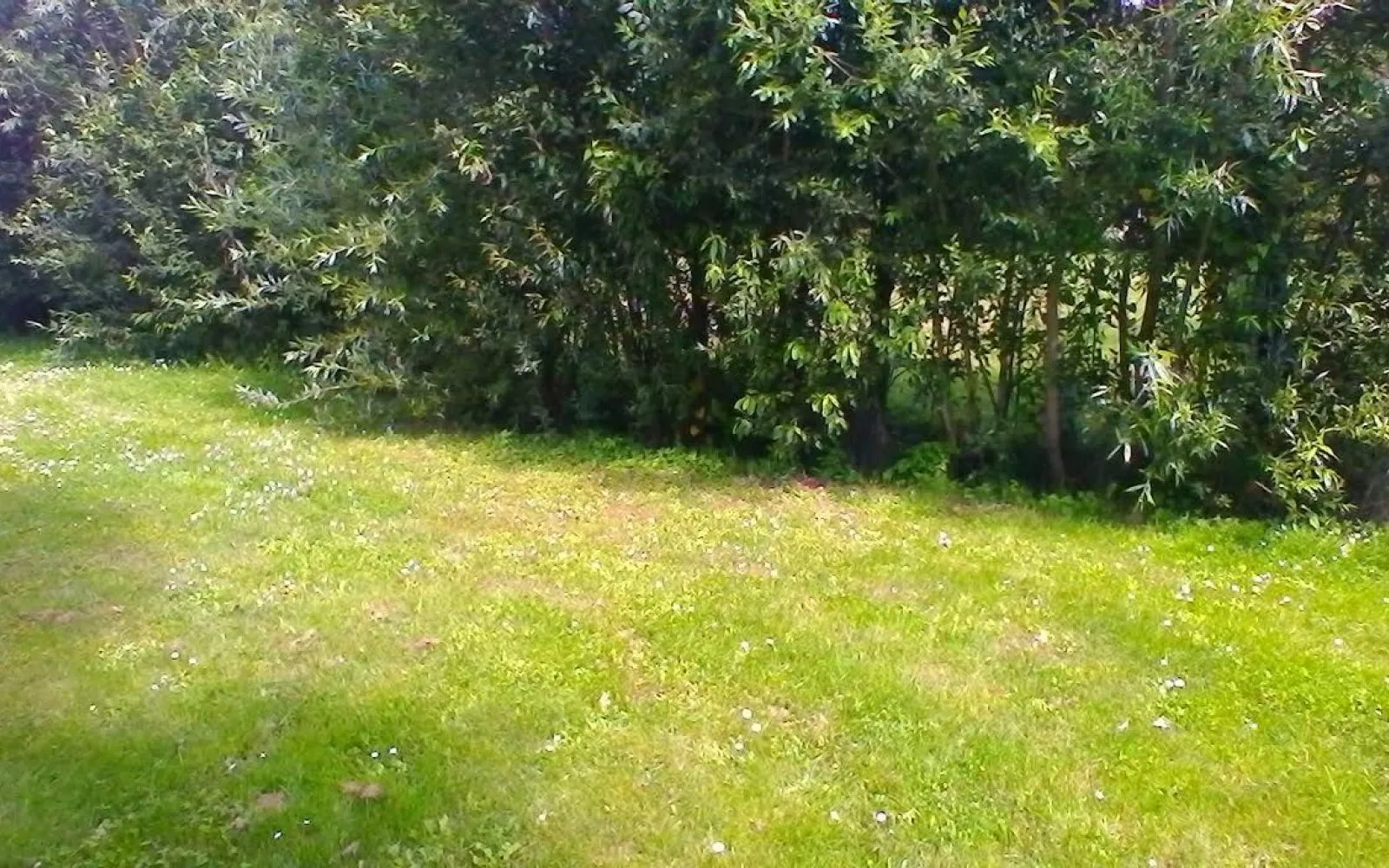 Terrain à bâtir de 900 m² à MONTEREAU-FAULT-YONNE (77) à Montereau-Fault-Yonne — photo 1