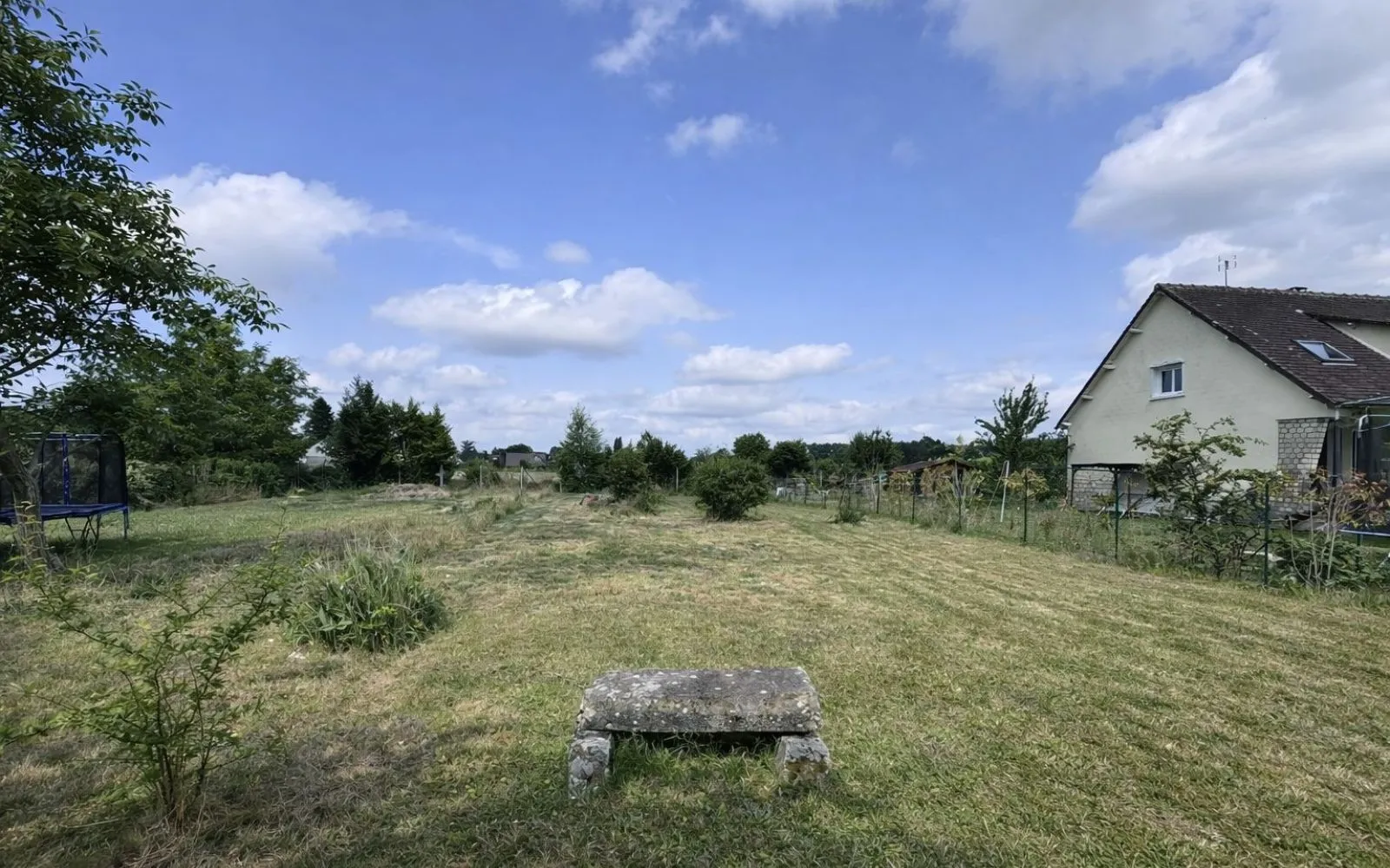 Terrain à bâtir de 503 m² à FONTAINEBLEAU (77) à Fontainebleau — photo 1