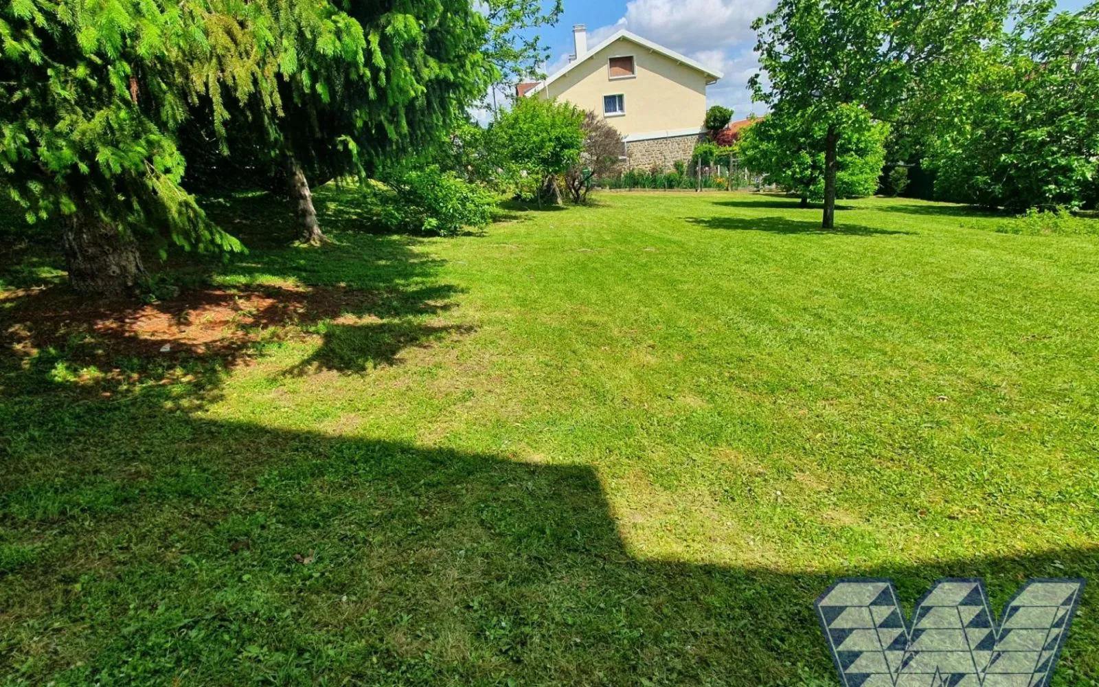 Terrain à bâtir de 286 m² à SAVIGNY-SUR-ORGE (91) à Savigny-sur-Orge — photo 1
