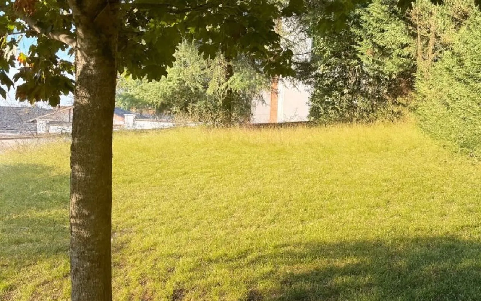Terrain à bâtir de 470 m² à FONTAINEBLEAU (77) à Fontainebleau — photo 1