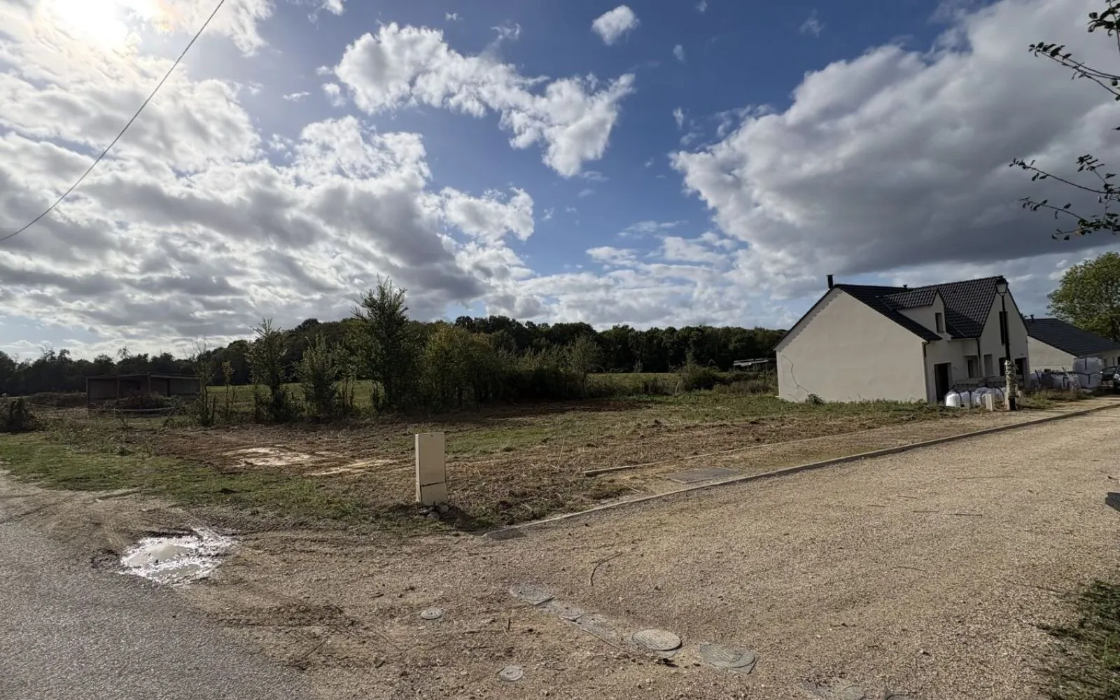 Terrain à bâtir de 667 m² à SOIGNOLLES-EN-BRIE (77) à Soignolles-en-Brie — photo 1