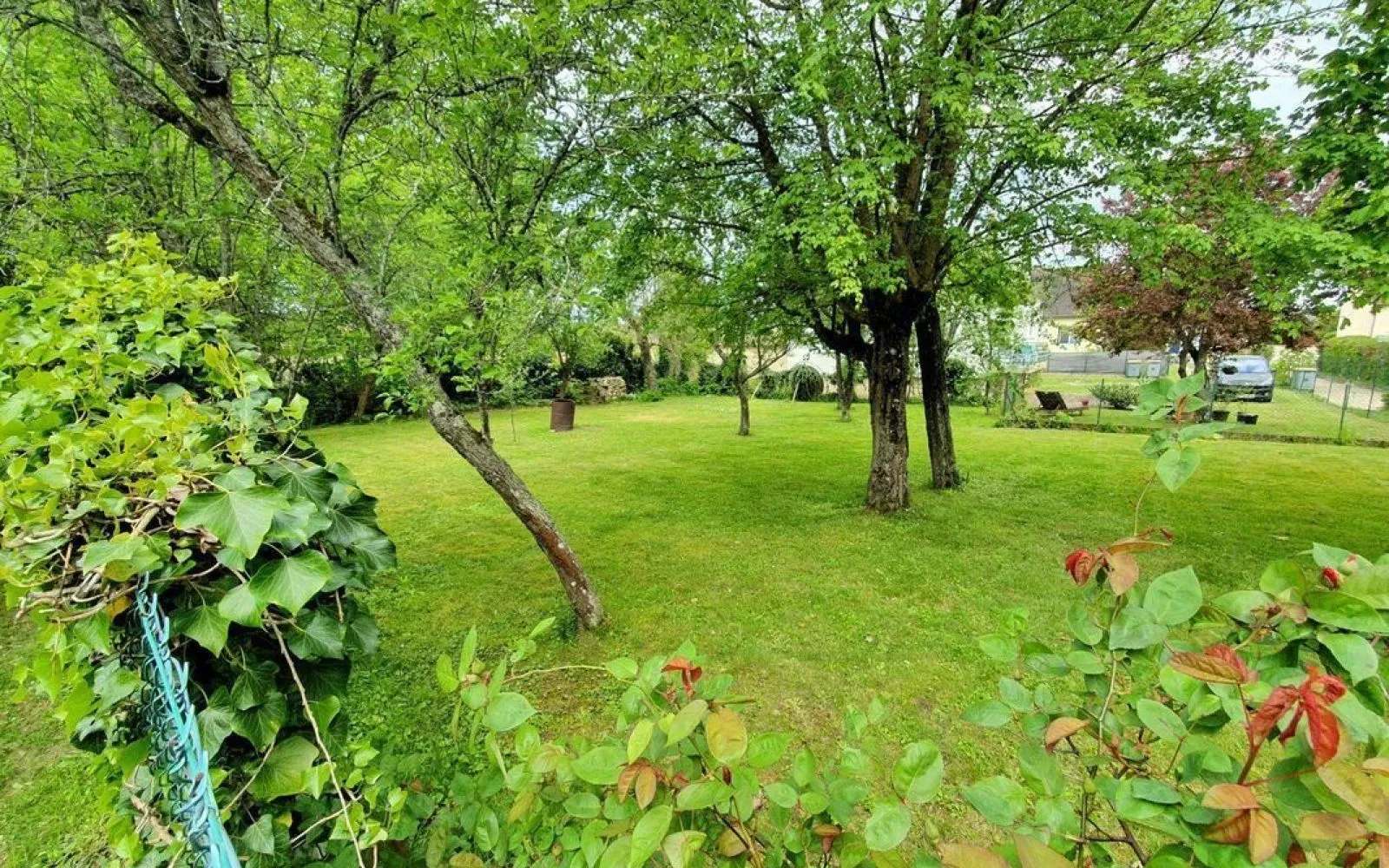 Terrain à bâtir de 433 m² à FONTAINEBLEAU (77) à Fontainebleau — photo 1