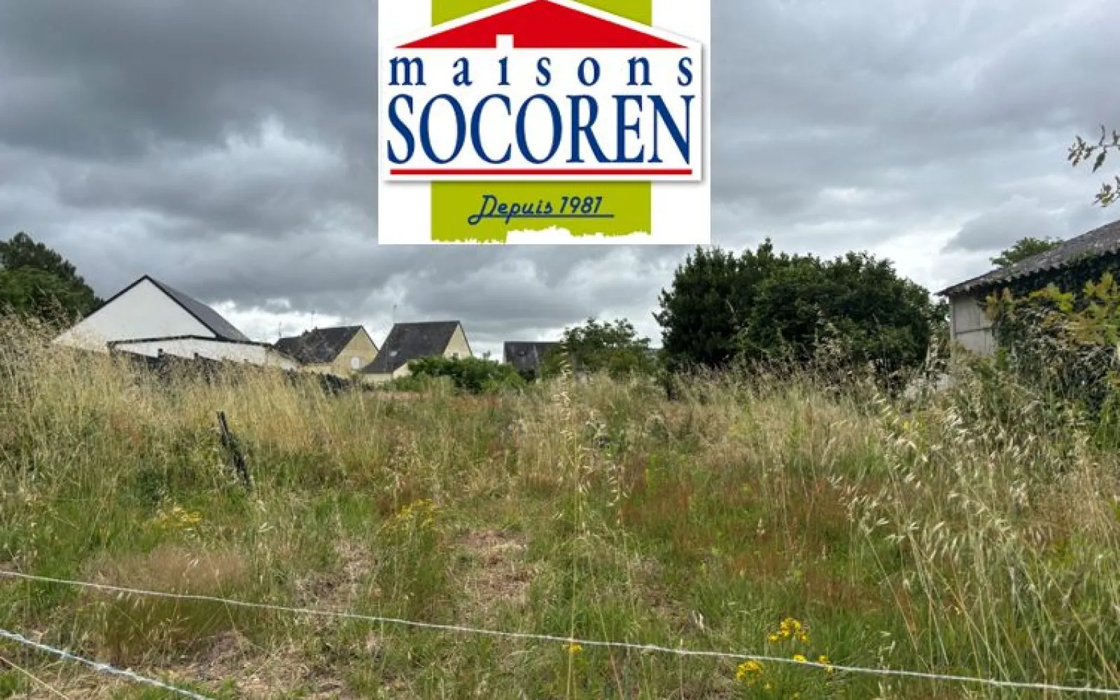 Terrain à bâtir de 900 m² à ECOUFLANT (49) à Écouflant — photo 1