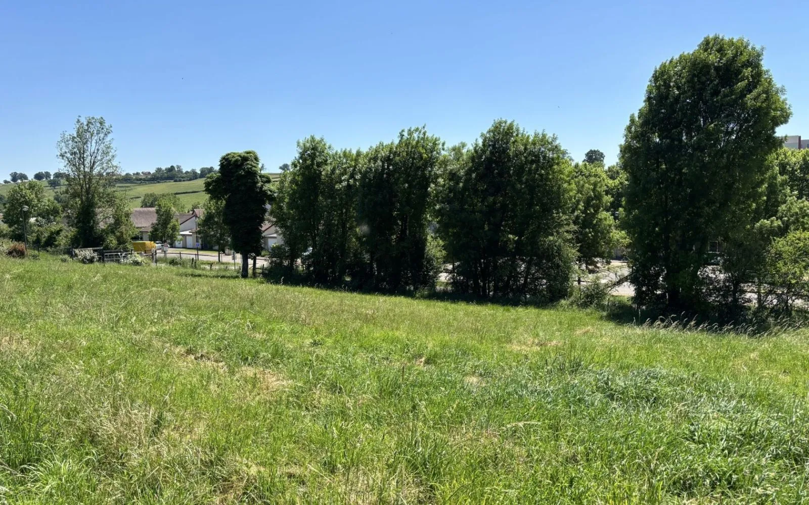 Terrain à bâtir de 773 m² à CHAROLLES (71) à Charolles — photo 4
