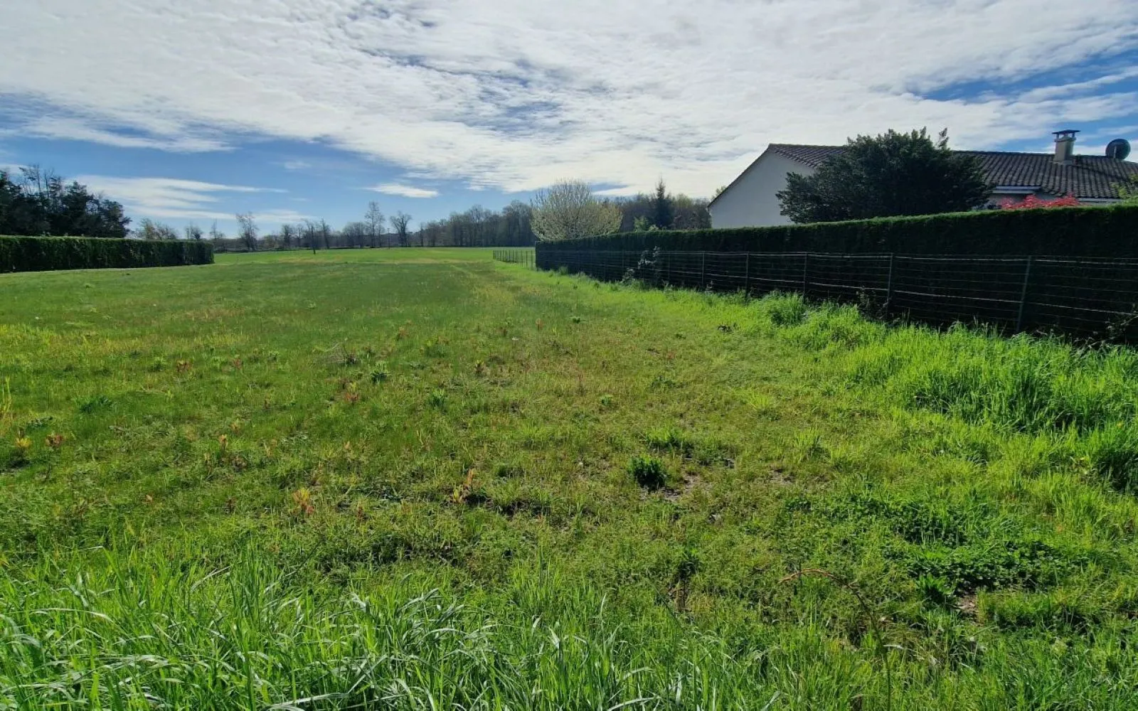 Terrain à bâtir de 1226 m² à MARSANEIX (24) à Marsaneix — photo 1