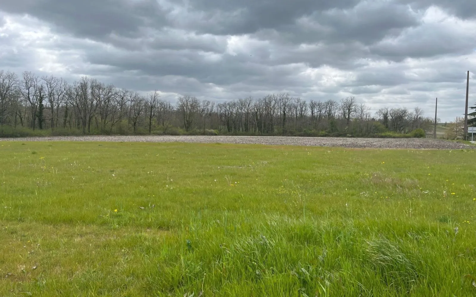 Terrain à bâtir de 1150 m² à RIBAGNAC (24) à Ribagnac — photo 1