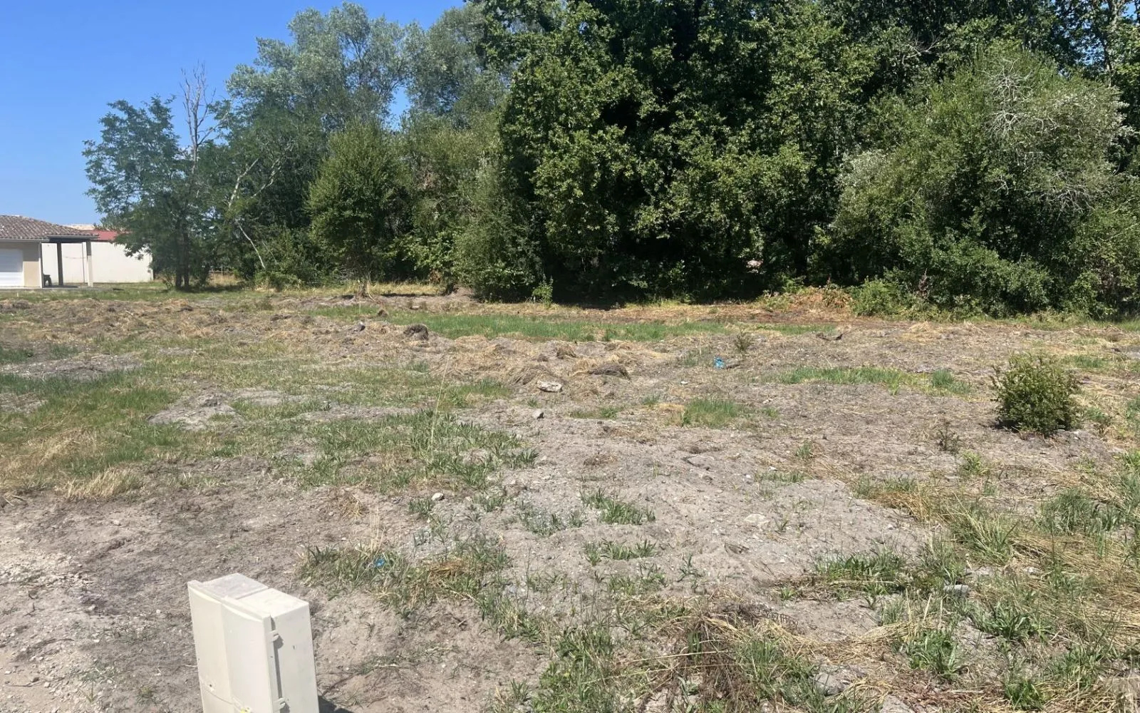 Terrain à bâtir de 572 m² à MOULIS-EN-MEDOC (33) à Moulis-en-Médoc — photo 1