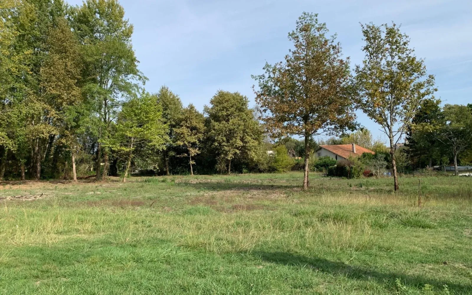 Terrain à bâtir de 690 m² à LEOGNAN (33) à Léognan — photo 1