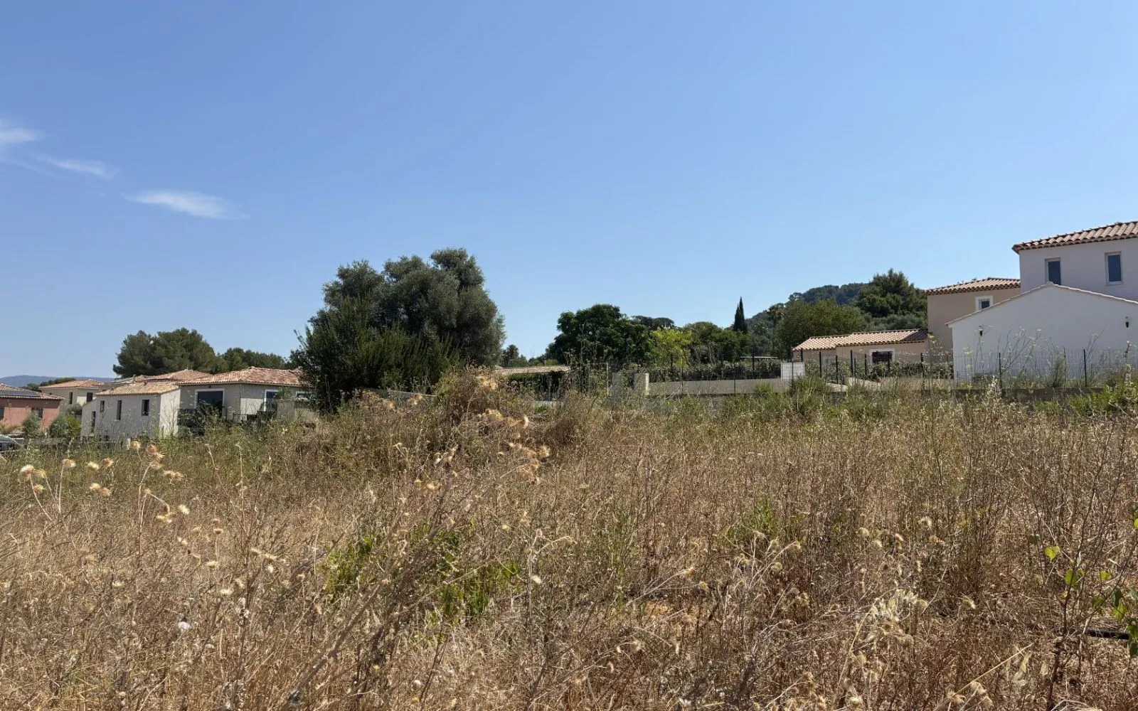 Maison 99 m² avec terrain à LE CASTELLET (83) à Le Castellet — photo 3