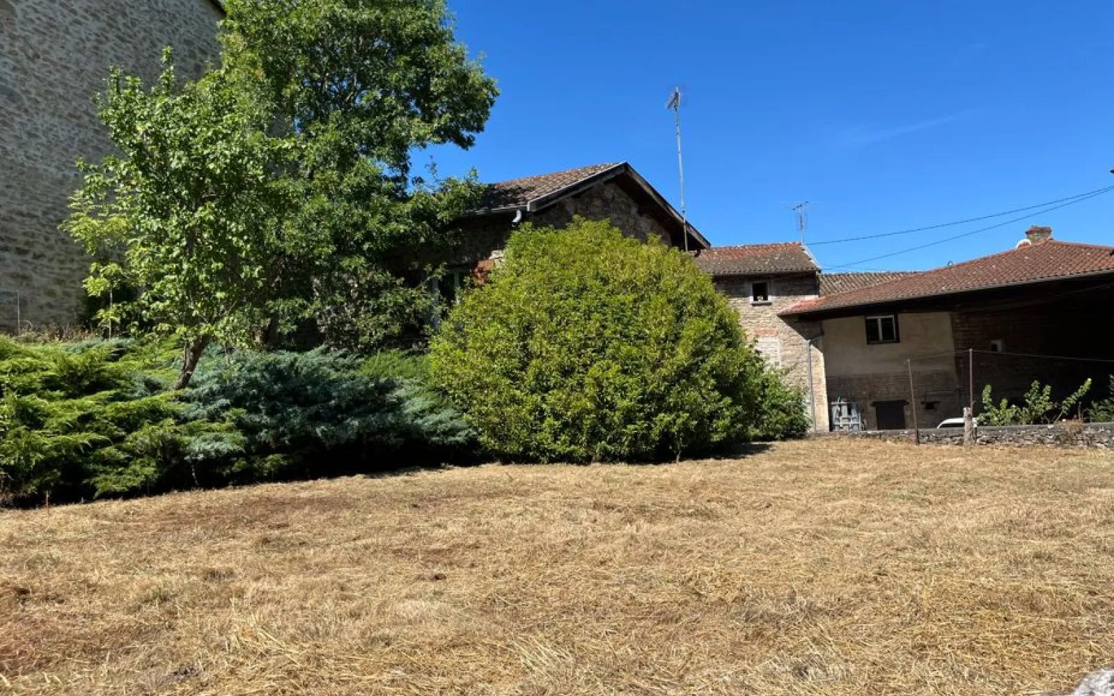 Projet de construction d'une maison 90 m² avec terrain à CIVRIEUX-D'AZERGUES (69) à Civrieux-d'Azergues — photo 4