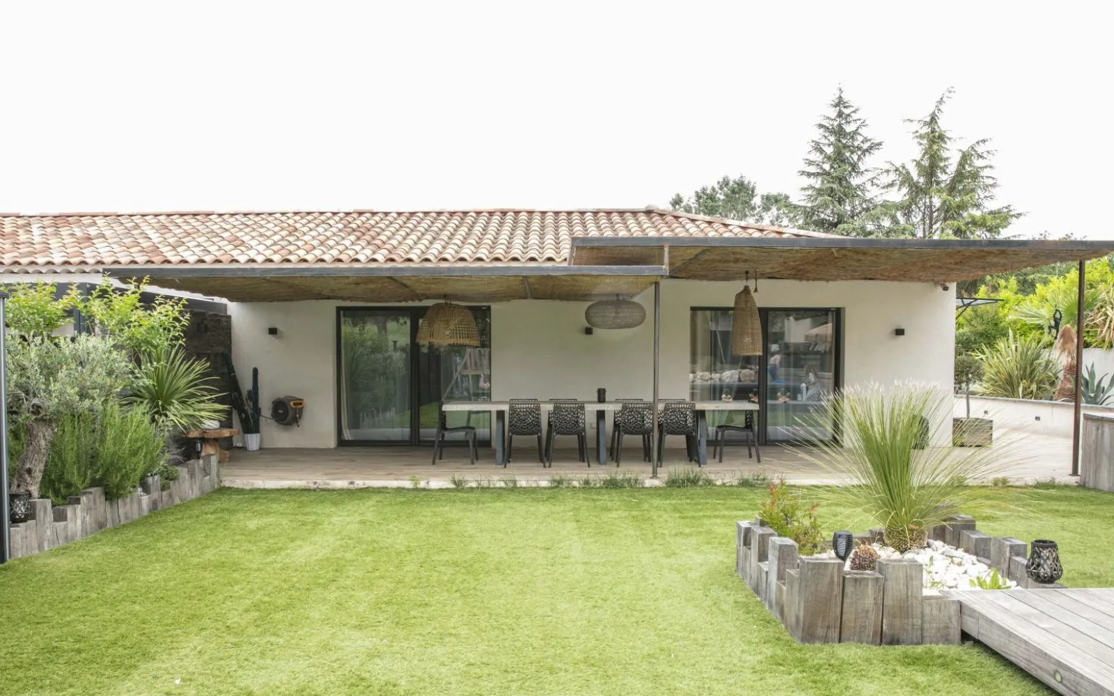 Maison neuve de plain-pied – 3 chambres – DPE A Cette maison de plain-pied à l'architecture régionale et en classe énergétique A saura vous séduire par son agencement fonctionnel et ses prestations de qualité à Apt — photo 3