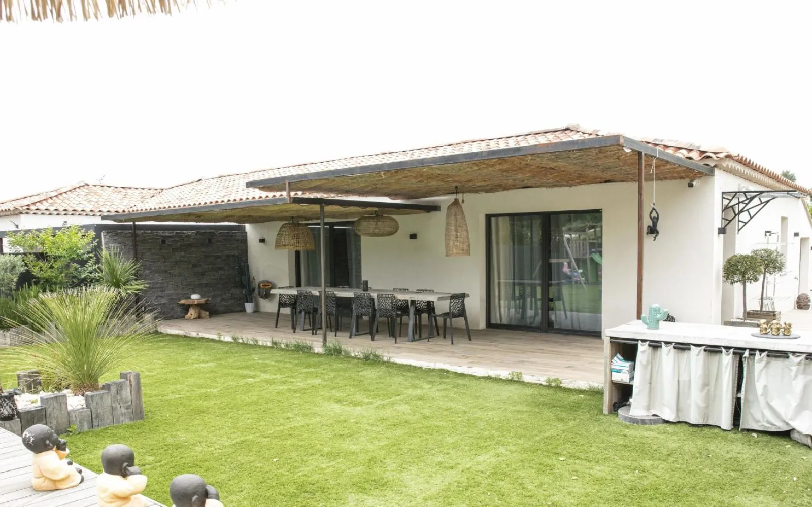 Maison neuve de plain-pied – 3 chambres – DPE A Cette maison de plain-pied à l'architecture régionale et en classe énergétique A saura vous séduire par son agencement fonctionnel et ses prestations de qualité à Apt — photo 4