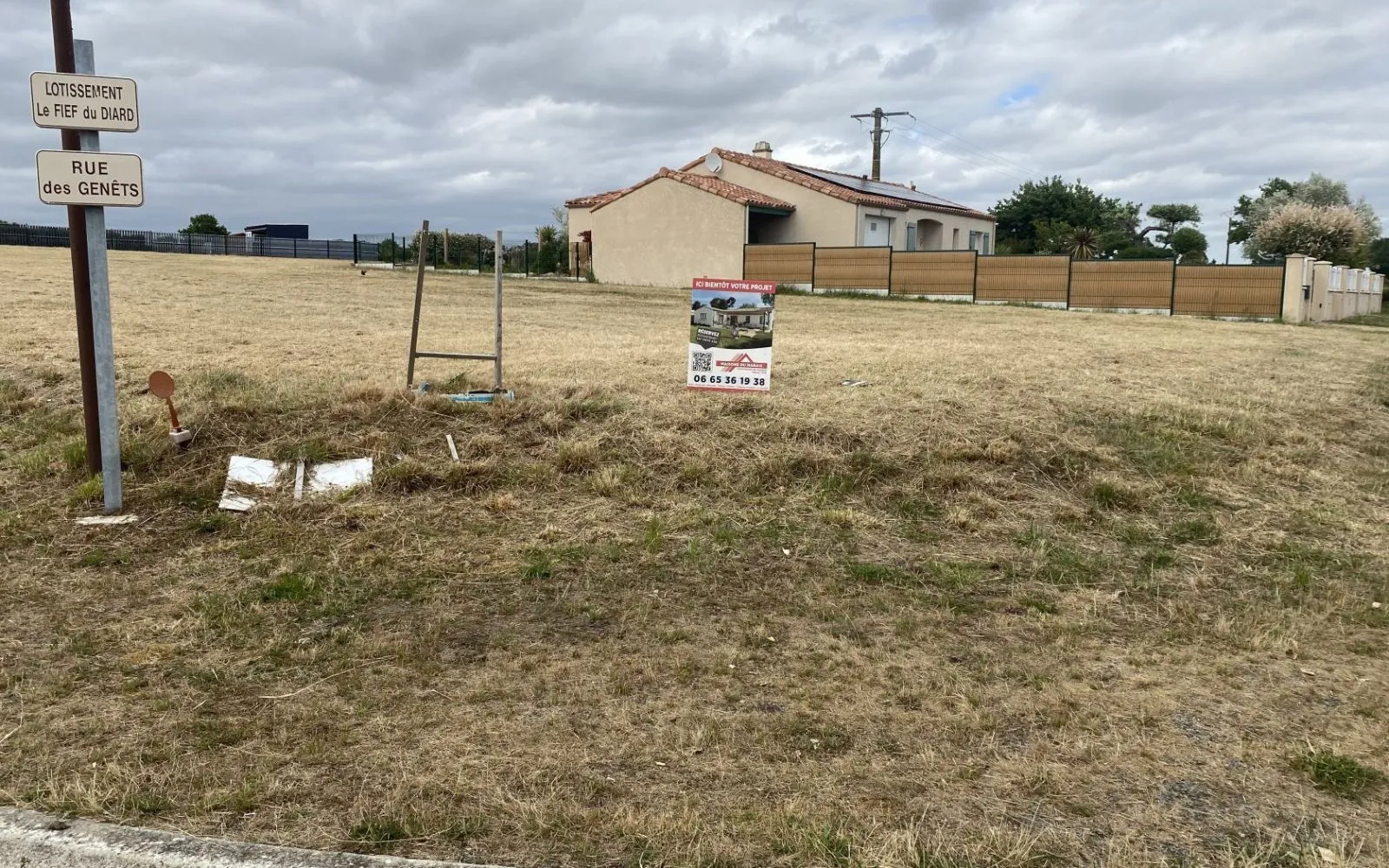 Terrain de 770 m² à SAINT-CYR-DES-GATS à Saint-Cyr-des-Gâts — photo 4