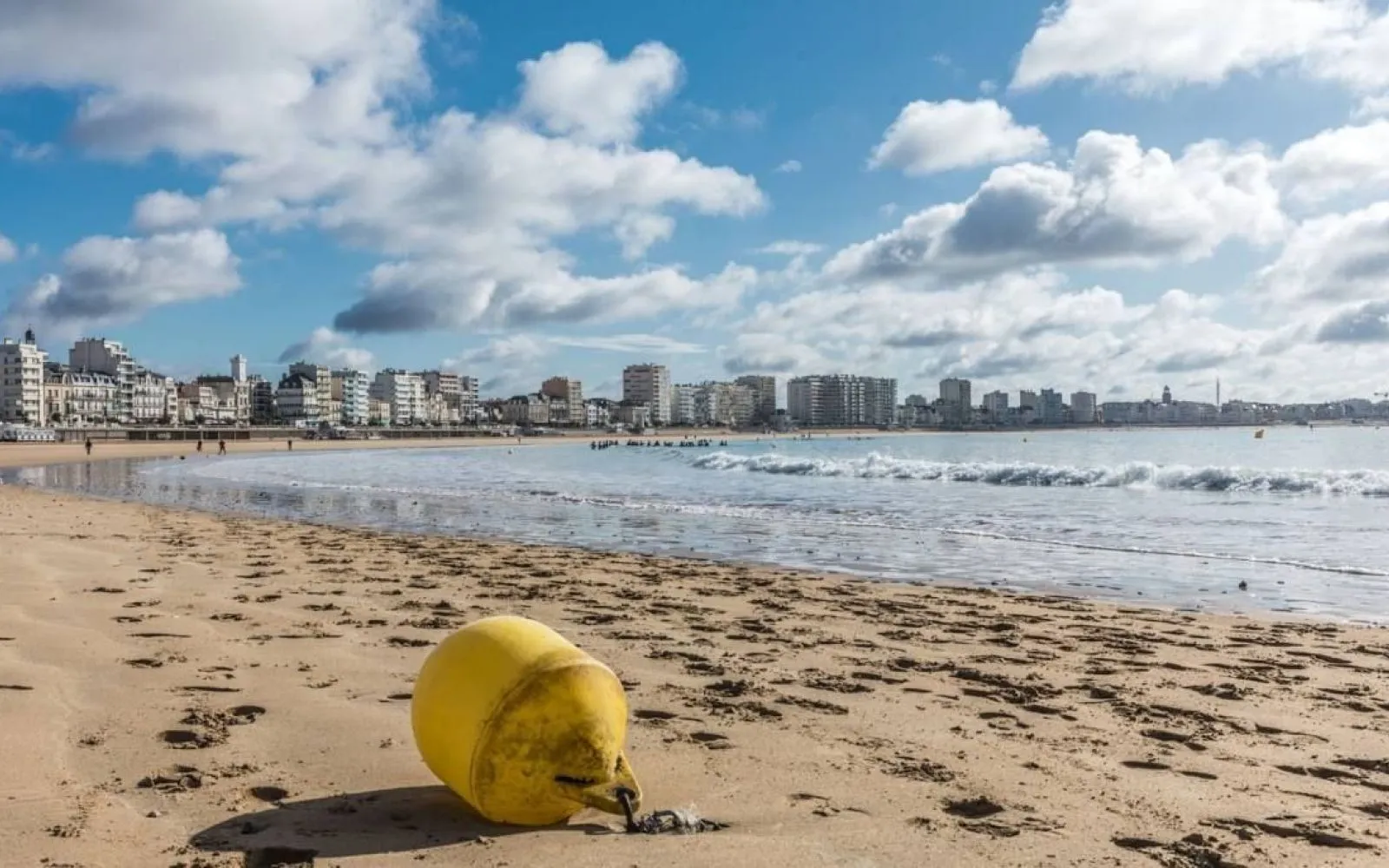 Maison 3 chambres sur un terrain de 307 m² à LES SABLES-D'OLONNE. à Sables-d'Olonne — photo 3