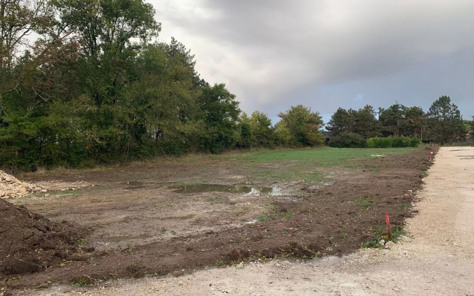 Terrain à bâtir de 489 m2 au prix de 49455 € à FONTCOUVERTE (17) à Fontcouverte — photo 1