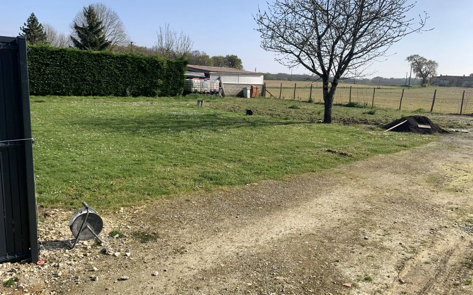 Terrain à bâtir de 883 m2 au prix de 67000 € à PESSINES (17) à Pessines — photo 1