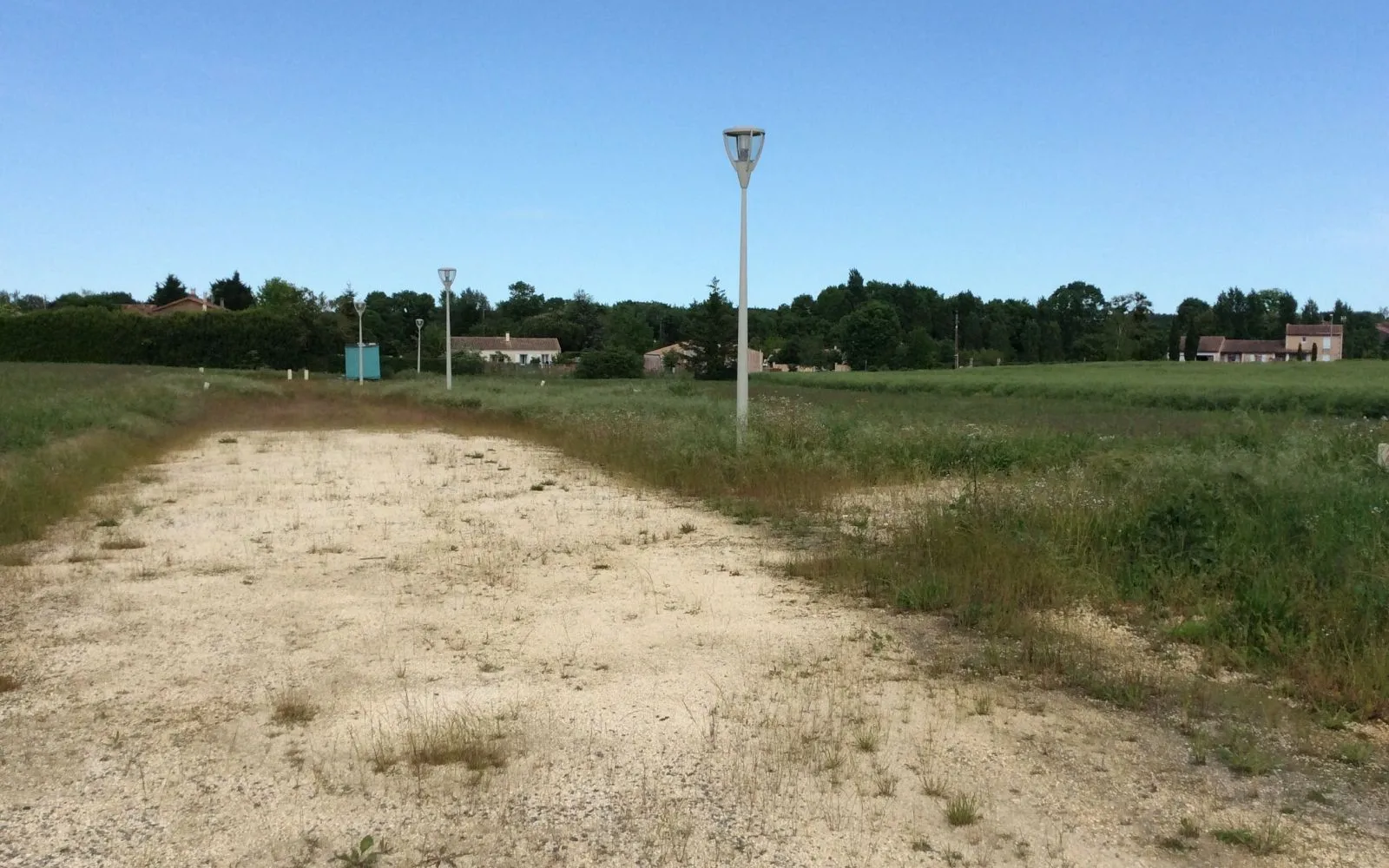 Terrain à bâtir de 830 m2 au prix de 32785 € à ECOYEUX (17) à Écoyeux — photo 1