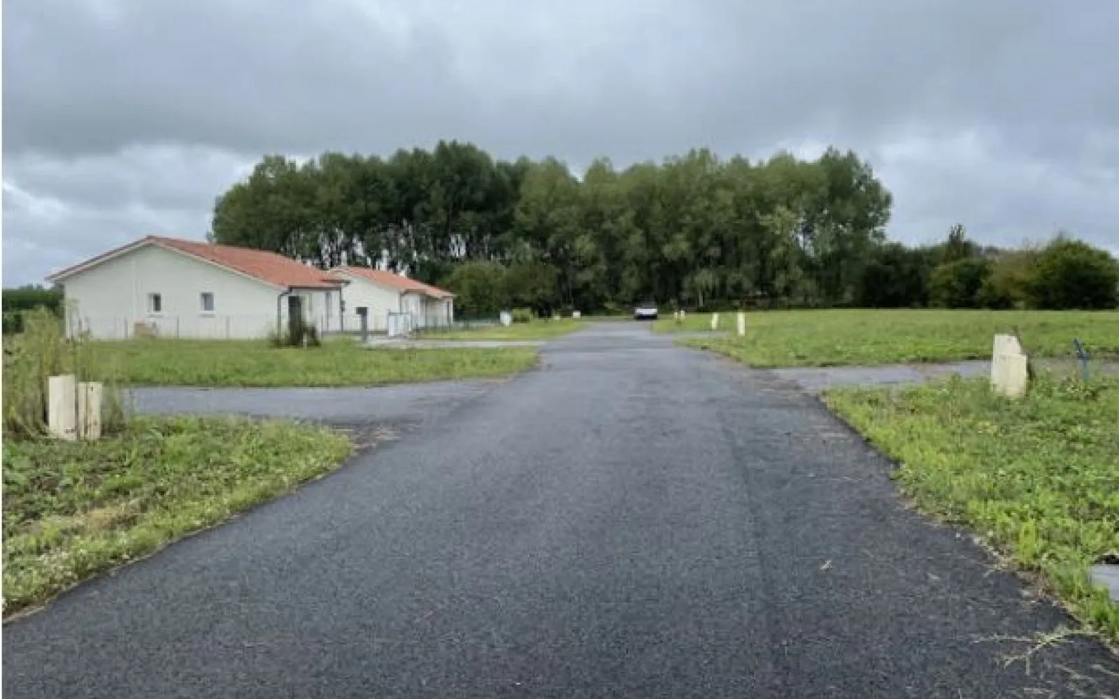 Terrain à bâtir de 610 m² à HAGETMAU (40) à Hagetmau — photo 1
