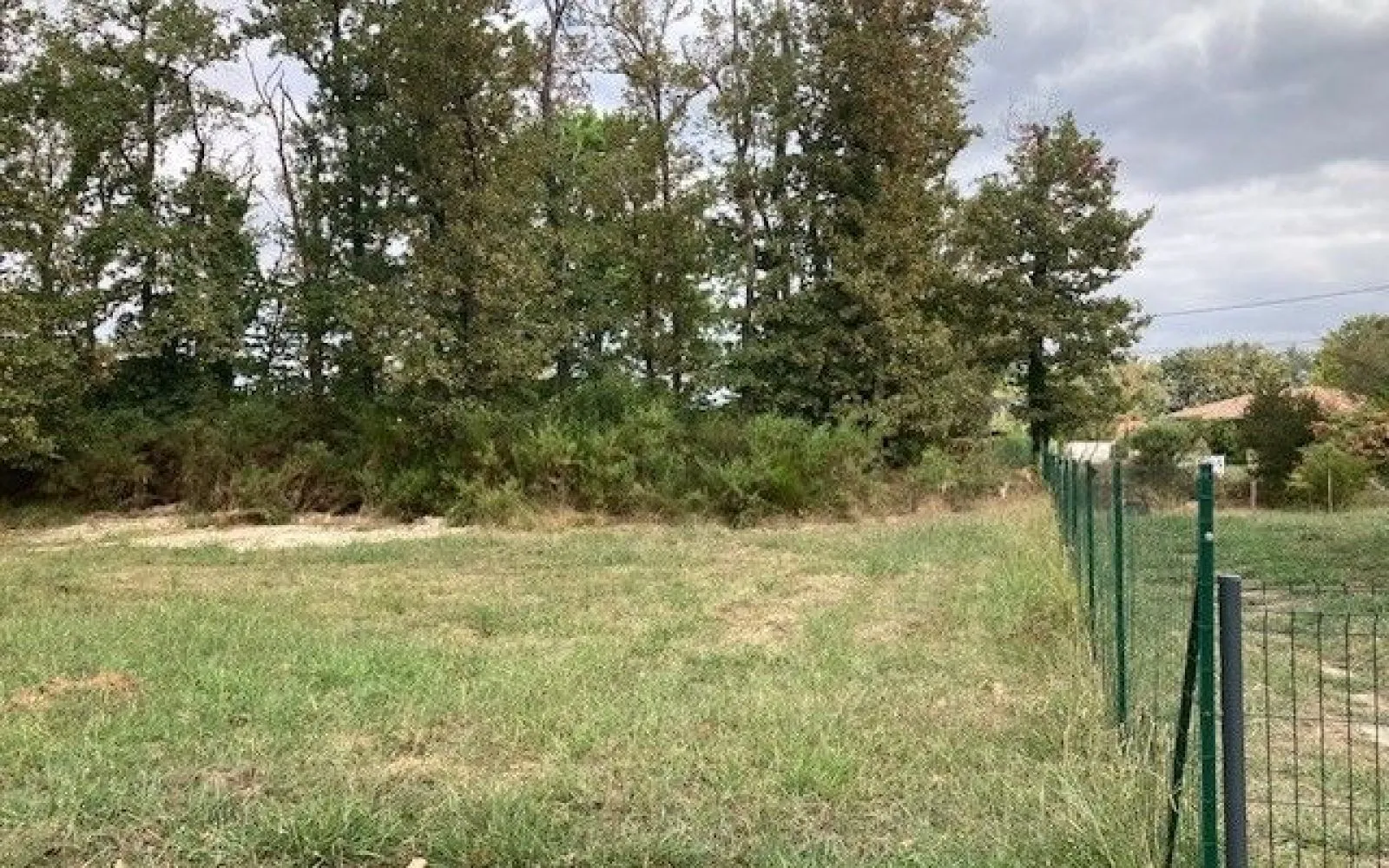 Terrain à bâtir de 818 m² à AIRE-SUR-L'ADOUR (40) à Aire-sur-l'Adour — photo 1