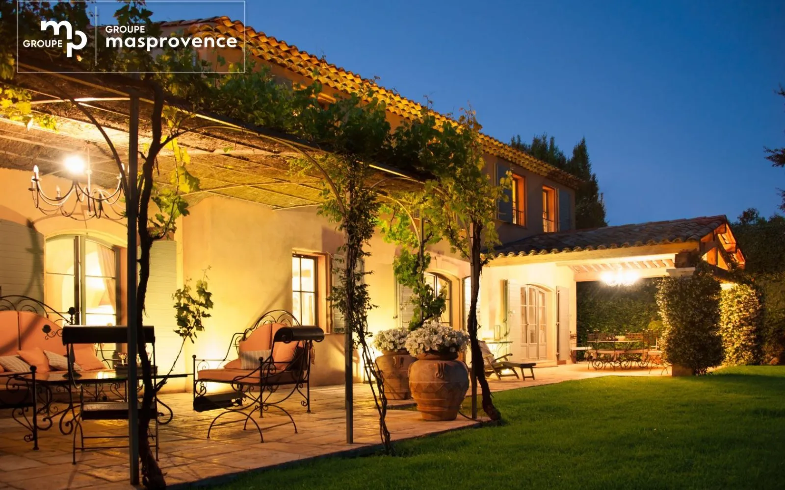 Projet de construction d'une maison 250 m² avec terrain à MAUSSANE-LES-ALPILLES (13) à Maussane-les-Alpilles — photo 2