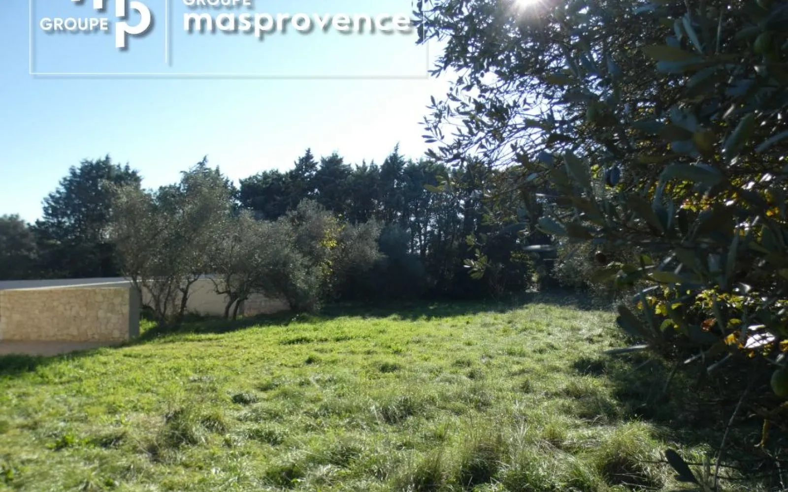 Terrain à bâtir de 1130 m² à UZES (30) à Uzès — photo 1