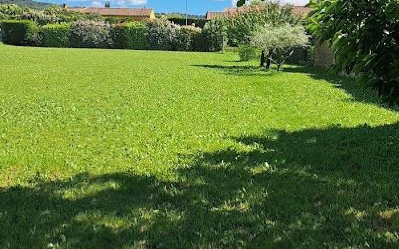 Terrain à bâtir de 1900 m² à PERNES-LES-FONTAINES (84) à Pernes-les-Fontaines — photo 3