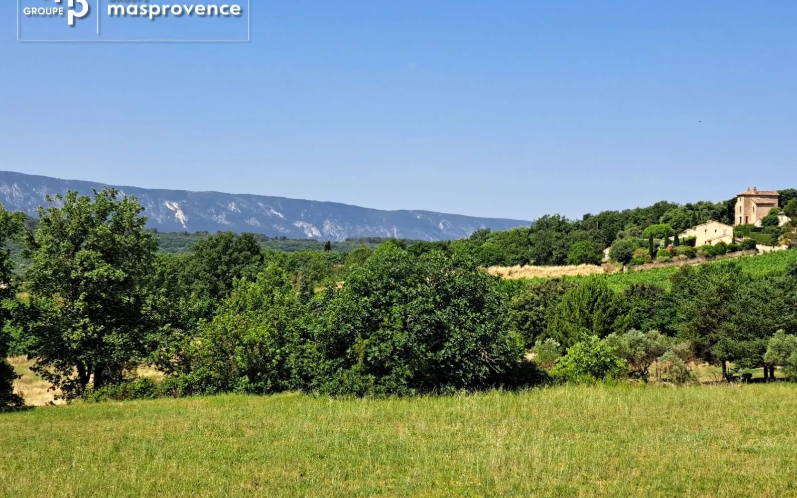 Terrain à bâtir de 1400 m² à GOULT (84) à Goult — photo 1