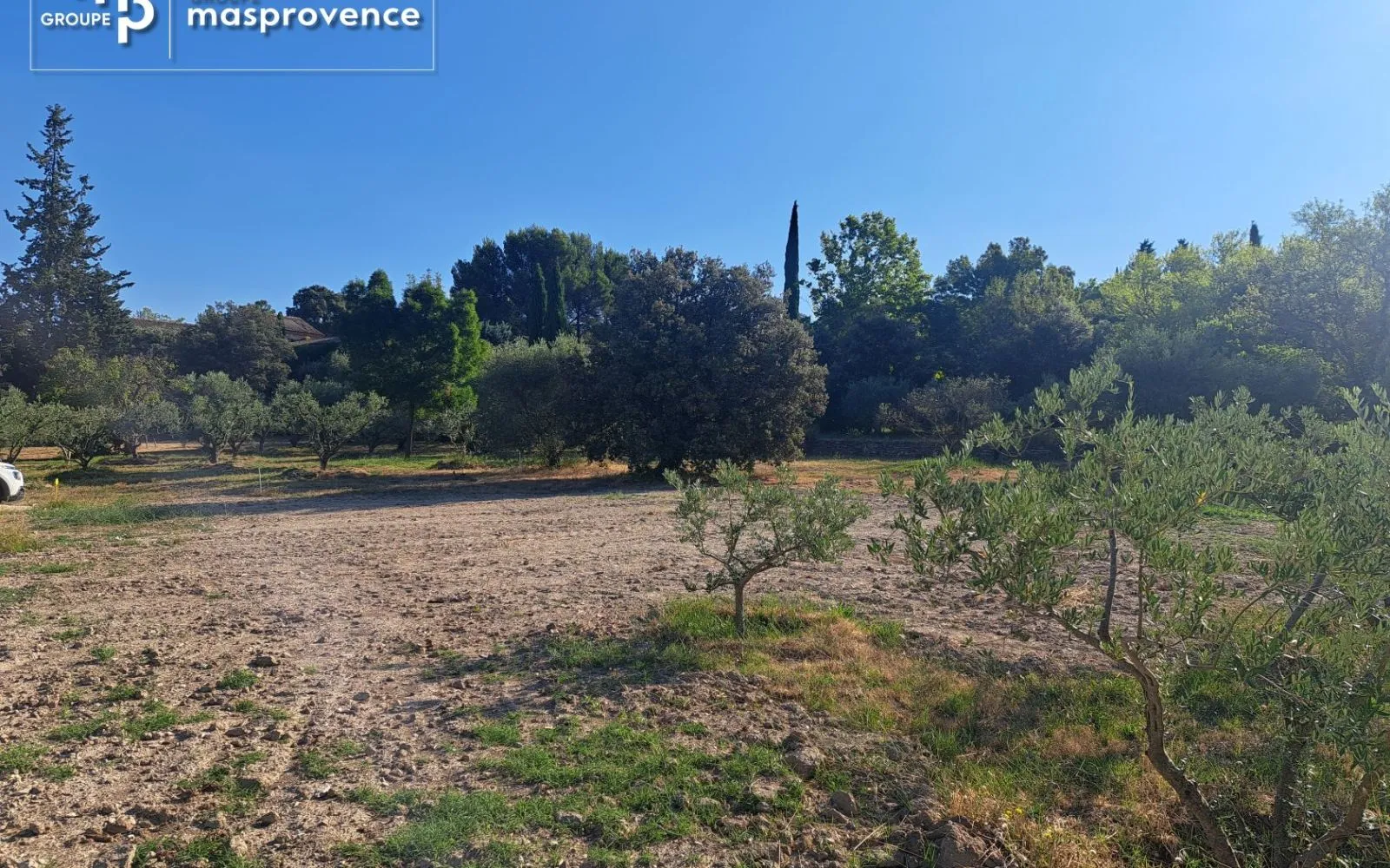 Terrain à bâtir de 780 m² à LAGNES (84) à Lagnes — photo 1