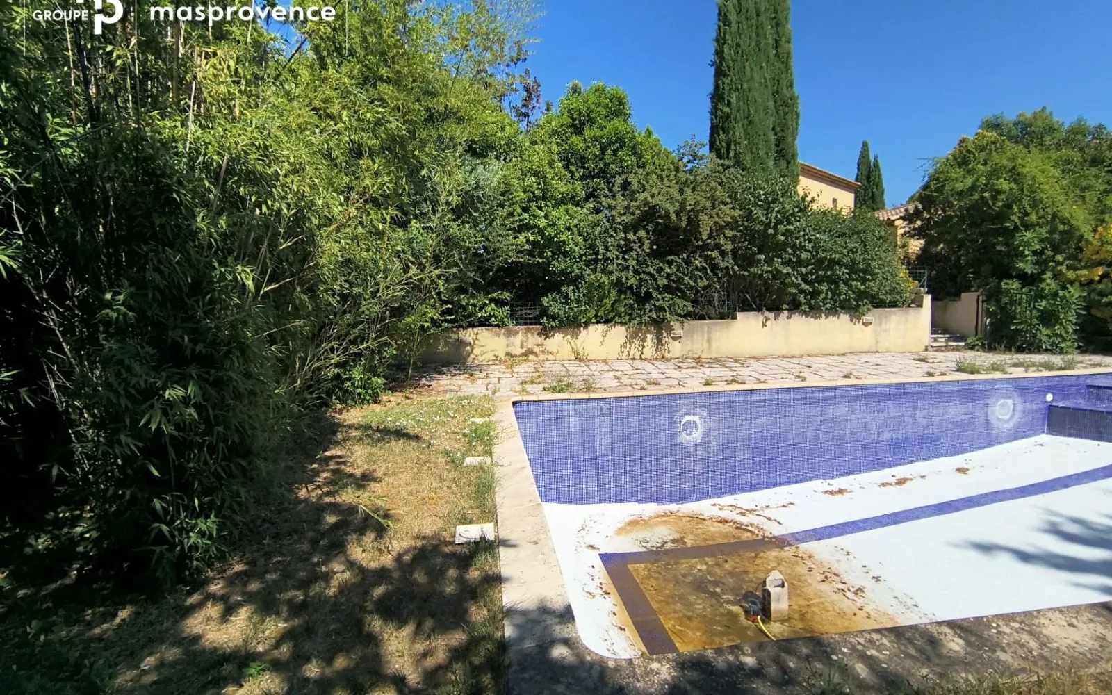 Terrain à bâtir de 833 m² à AIX-EN-PROVENCE (13) à Aix-en-Provence — photo 2
