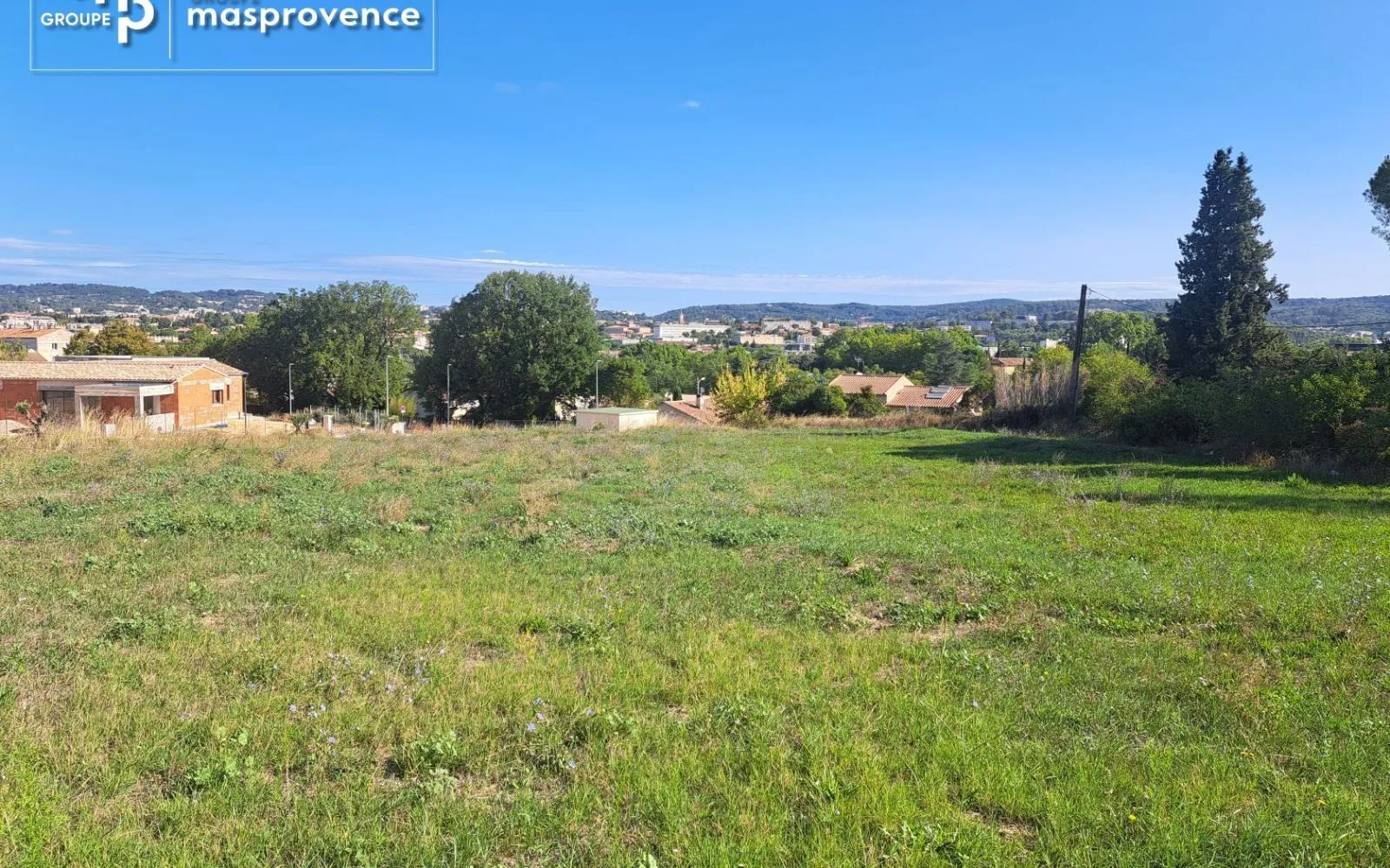 Terrain à bâtir de 1200 m² à AIX-EN-PROVENCE (13) à Aix-en-Provence — photo 2