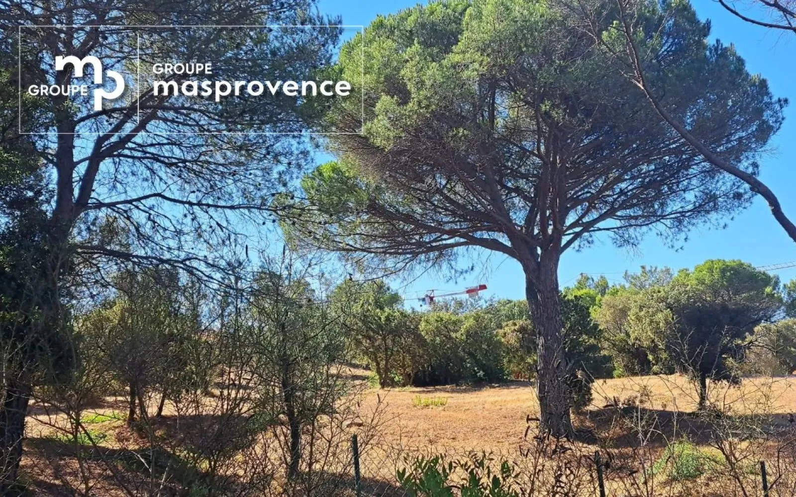 Terrain à bâtir de 515 m² à FREJUS (83) à Fréjus — photo 1