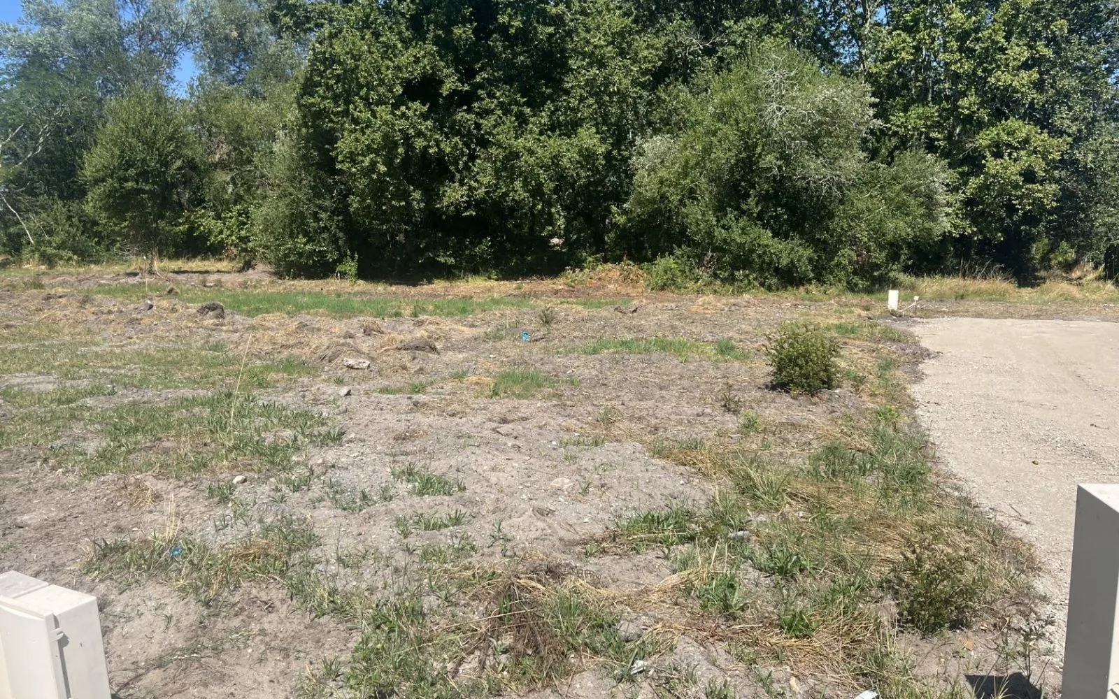 Terrain à bâtir de 701 m² à LE TAILLAN-MEDOC (33) à Le Taillan-Médoc — photo 1