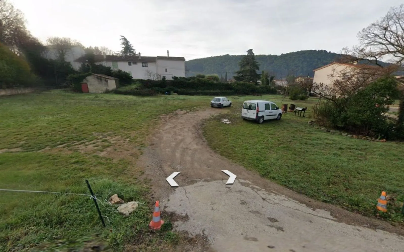 Terrain à bâtir de 576 m² à DRAGUIGNAN (83) à Draguignan — photo 1
